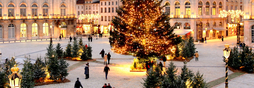 Sapin-de-noël-dans-la-ville